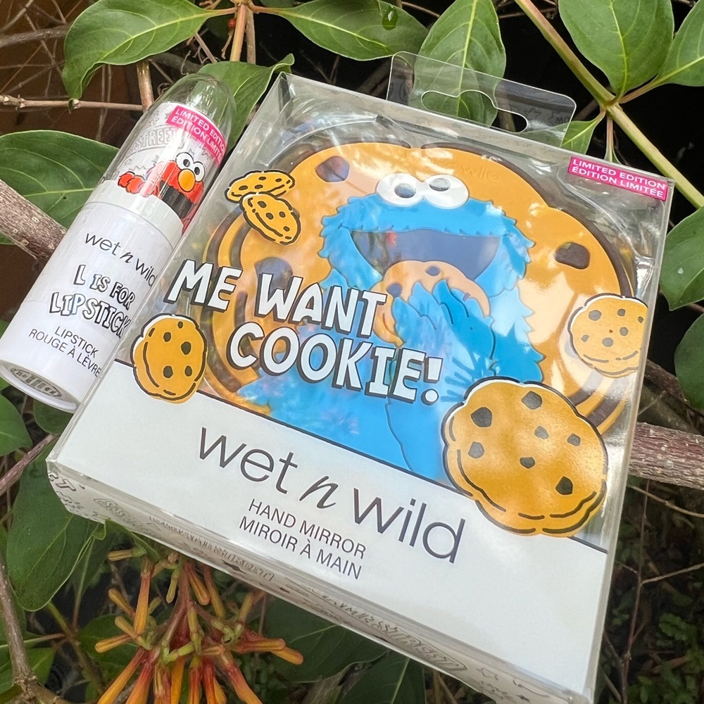 Bundle 2 Pieces Wet n Wild Sesame Street Elmo Lipstick & Cookie Monster Mirror